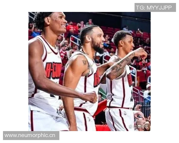 火箭队与太阳队激战三月十六日精彩瞬间回顾