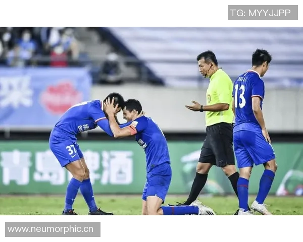 南京攀岩队在极限运动会中以72分稳居积分榜首位